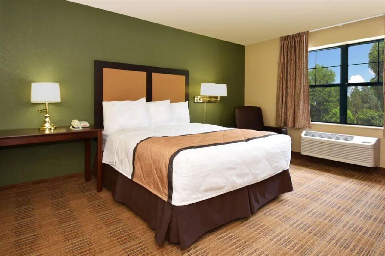 เอ็กซ์เทนด์ สเตย์ อเมริกา จอห์นเวย์นแอร์พอร์ต Hotel นิวพอร์ทบีช ภายนอก รูปภาพ